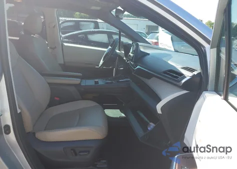 2021 Toyota Sienna Xle from USA, damaged, VIN 5TDYRKEC3MS026473